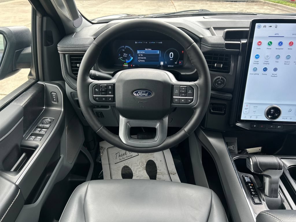 Used 2025 Ford F150 Lightning Flash AWD/4WD image 15