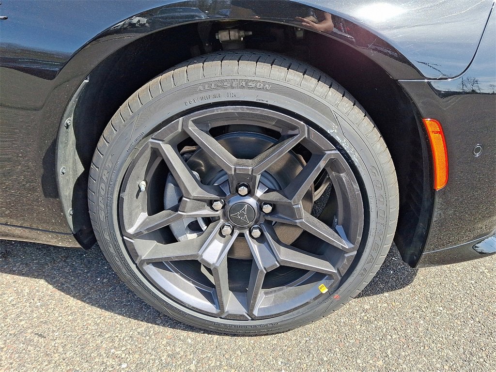 New 2024 Dodge Charger R/T w/ Plus Group image 5