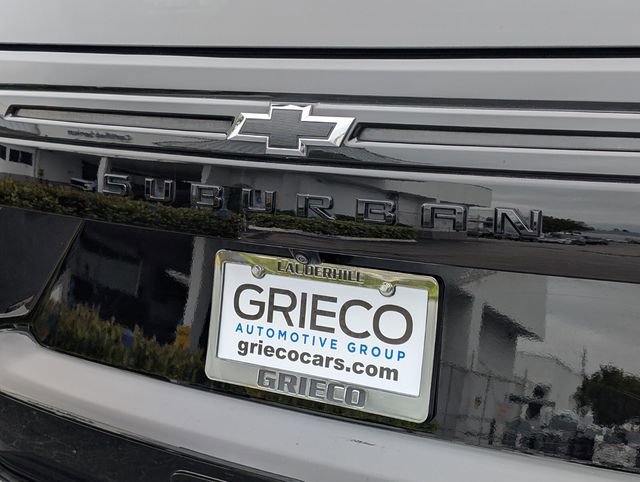 Used 2024 Chevrolet Suburban Z71 w/ Luxury Package image 16