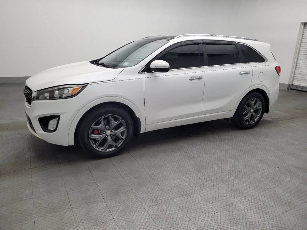 Used 2017 Kia Sorento SX image 2