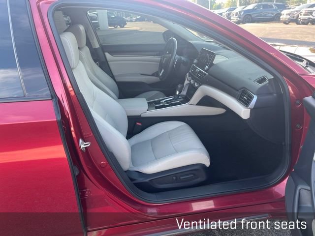 Used 2018 Honda Accord Touring image 40