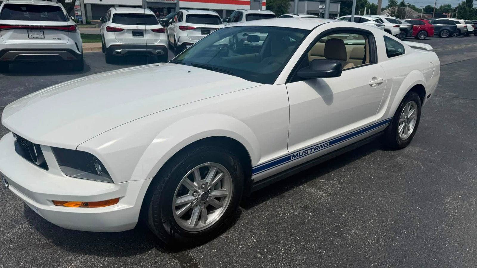 Used 2006 Ford Mustang Coupe RWD image 6