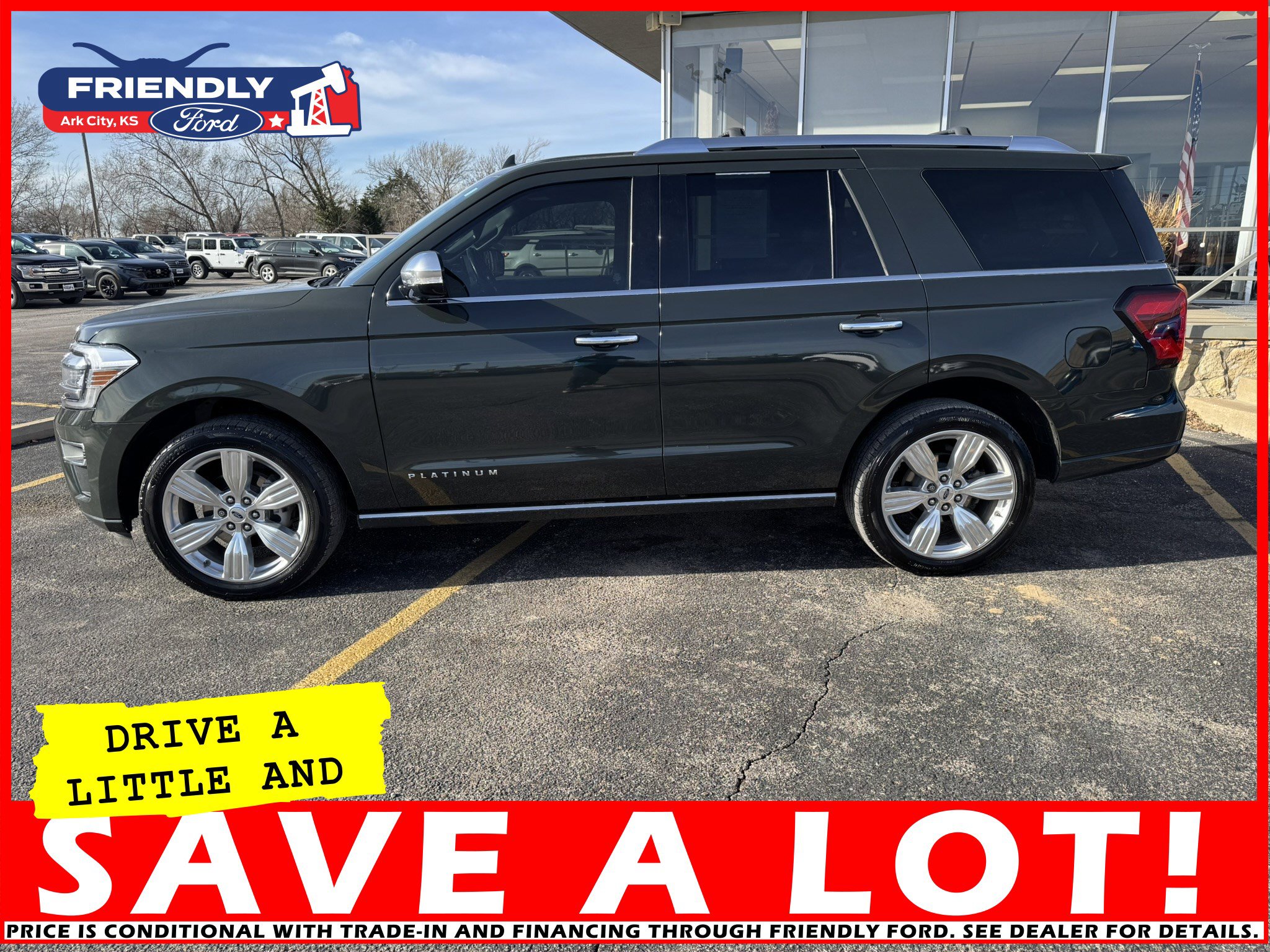 Used 2022 Ford Expedition Platinum image 2