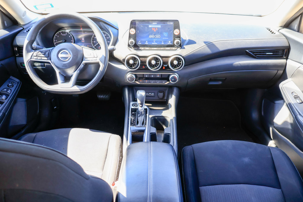 Used 2025 Nissan Sentra SV FWD image 6