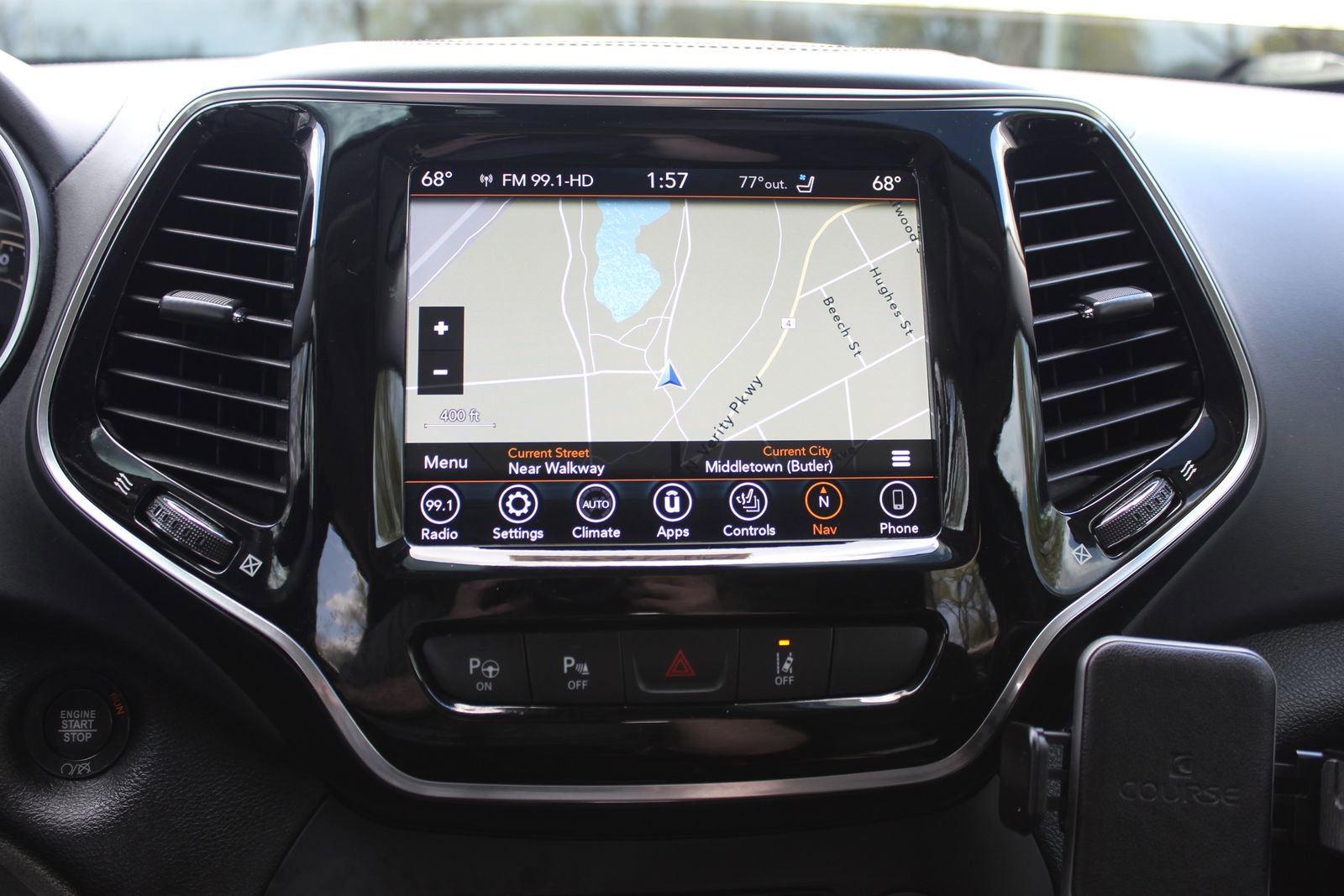 Used 2019 Jeep Cherokee Overland w/ Technology Group image 17