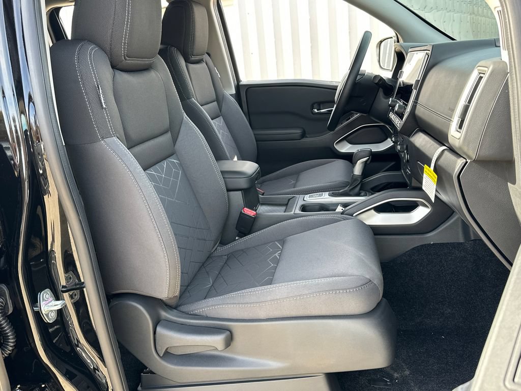 New 2026 Nissan Frontier SV w/ Tow Package AWD/4WD image 22