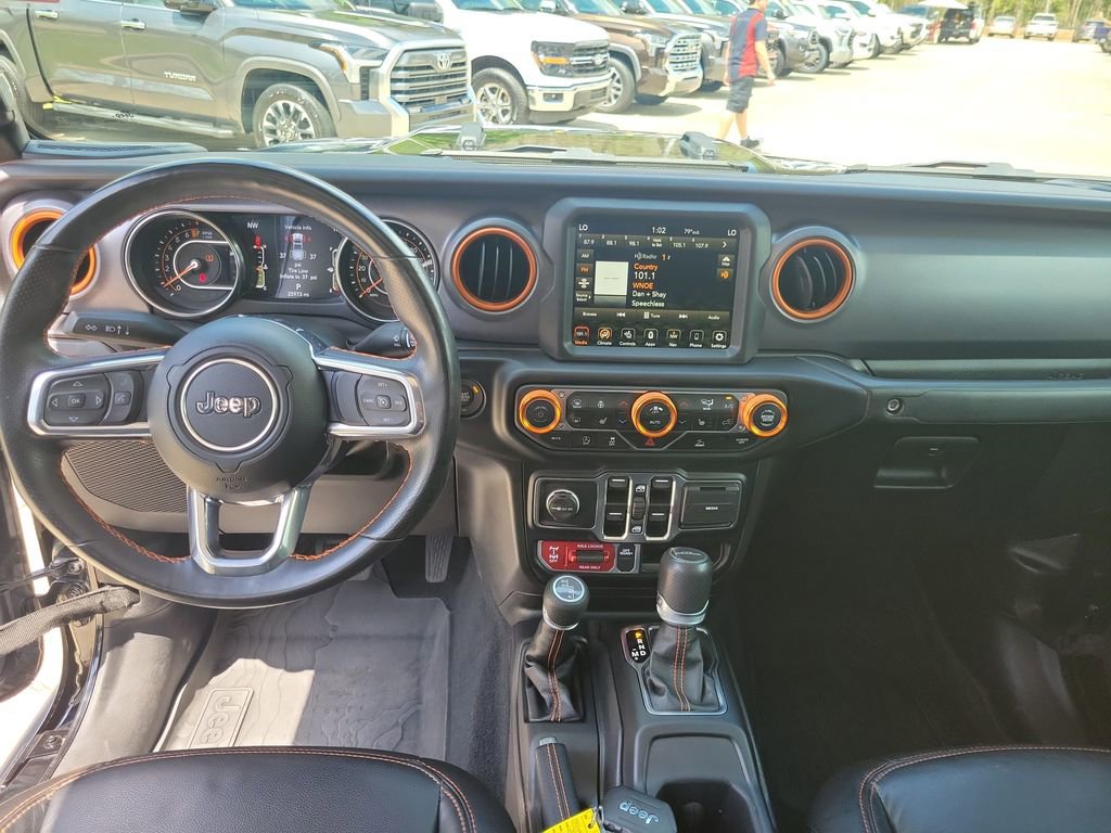 Used 2023 Jeep Gladiator Mojave w/ Cold Weather Group image 19