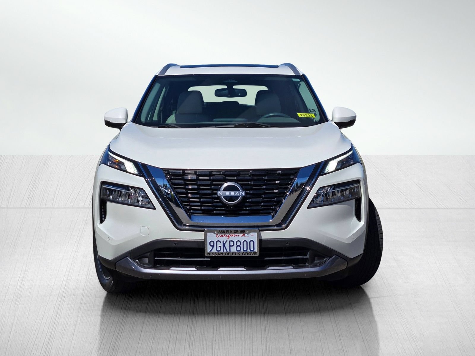 Used 2023 Nissan Rogue SL w/ SL Premium Package AWD/4WD image 2