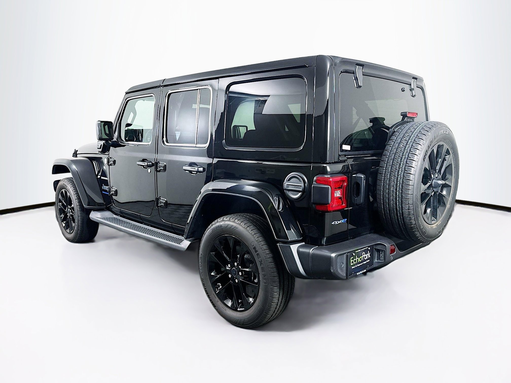 Used 2024 Jeep Wrangler Sahara w/ Safety Group image 5