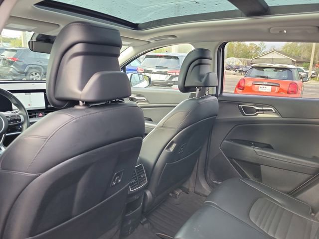 Used 2025 Kia Sportage SX image 30