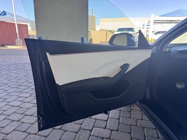 Used 2024 Tesla Model 3 Performance image 11