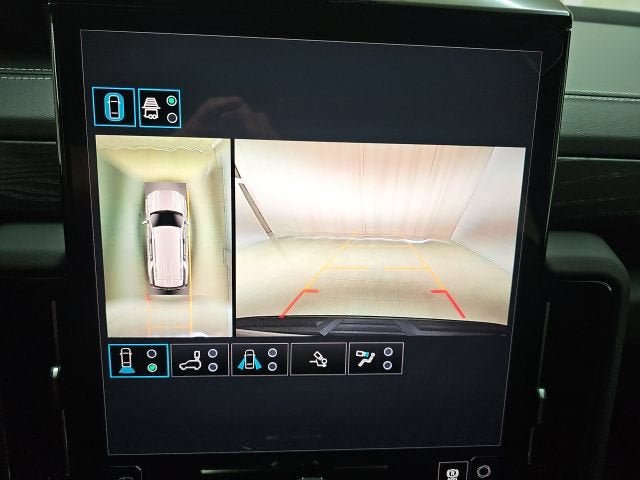 New 2026 GMC Yukon AT4 Ultimate w/ LPO, Floor Liner Package AWD/4WD image 29