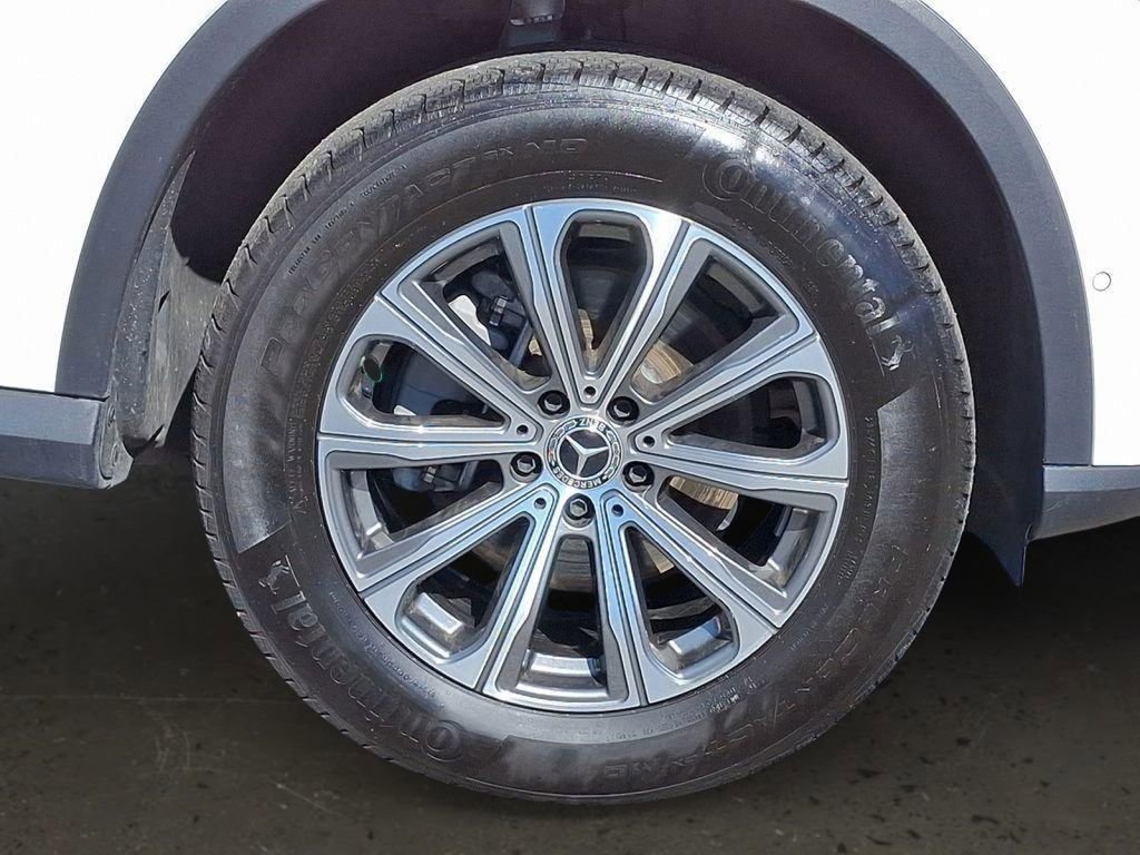 Used 2024 Mercedes-Benz GLC 300 4MATIC image 8