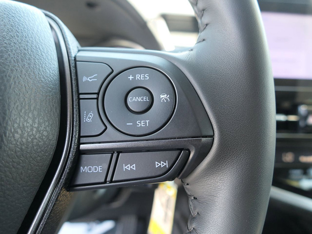 Used 2024 Toyota Camry SE FWD image 16
