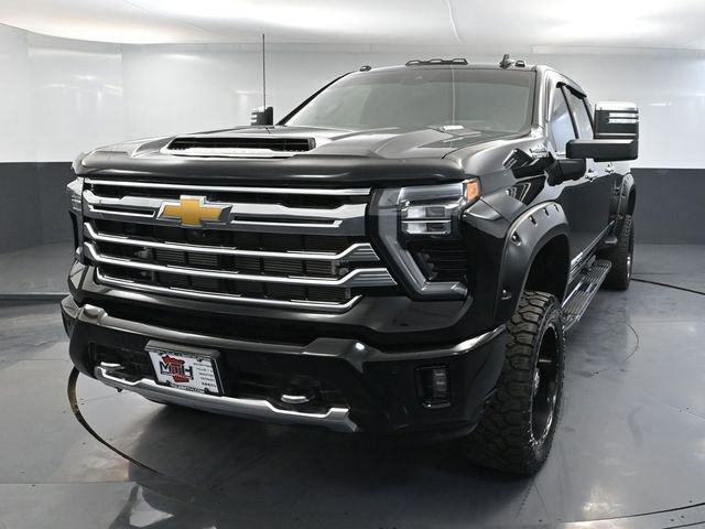 Used 2024 Chevrolet Silverado 3500 High Country w/ Technology Package image 13