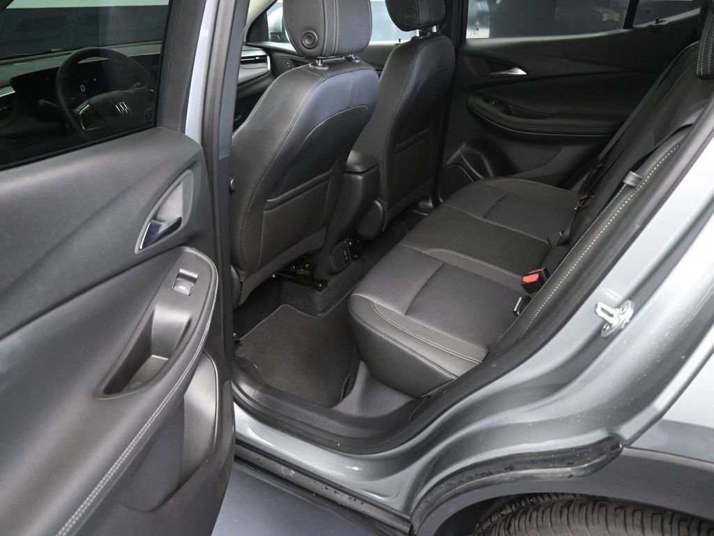 Used 2025 Buick Encore GX Preferred image 17
