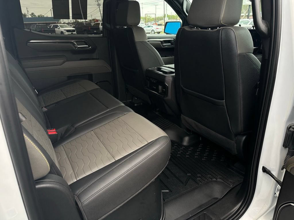 Used 2023 Chevrolet Silverado 1500 ZR2 AWD/4WD image 18