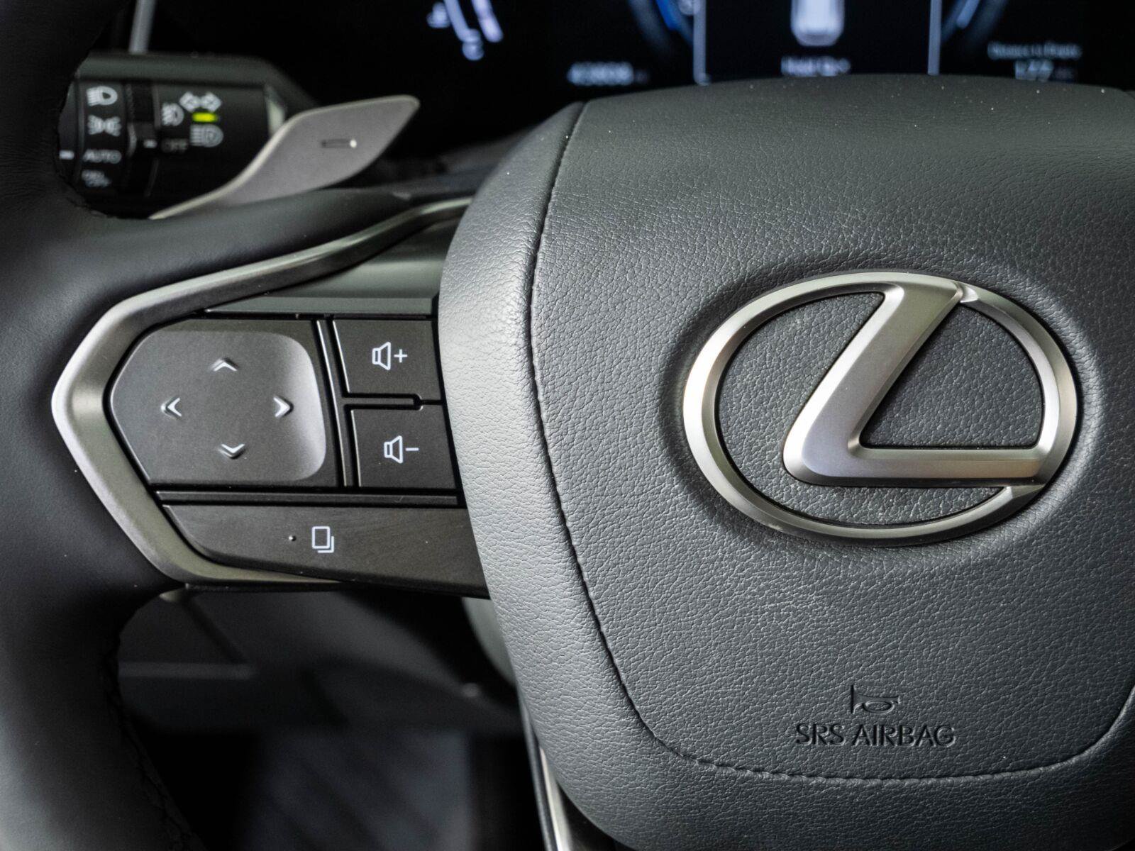 Used 2024 Lexus NX 350h AWD w/ Vision Package image 9