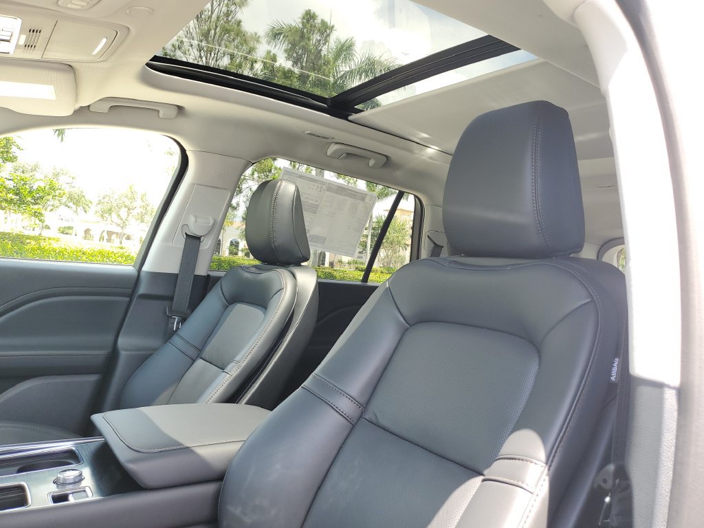 New 2026 Lincoln Aviator 2WD image 23