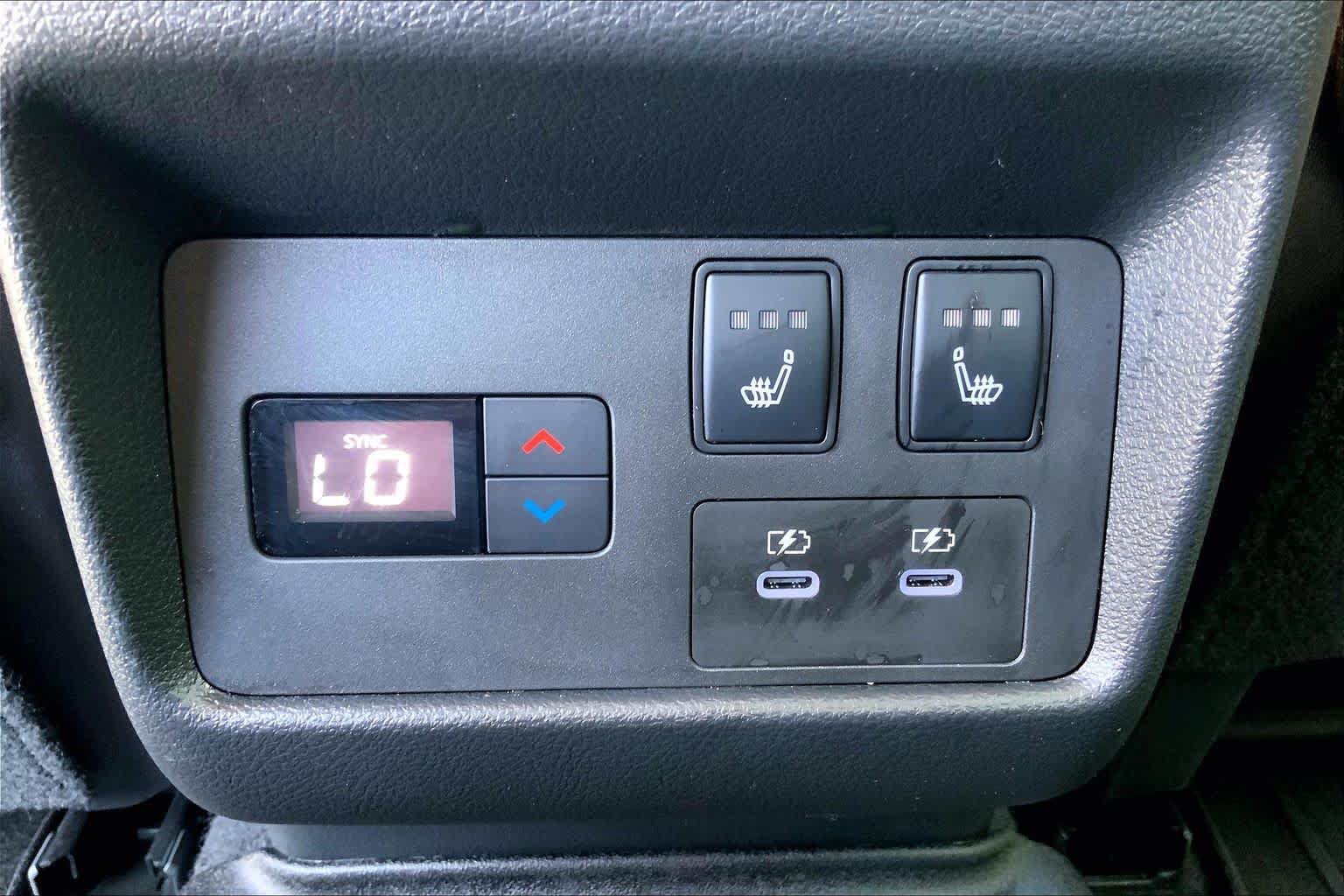 Used 2025 Nissan Rogue Platinum w/ Tech Package FWD image 29