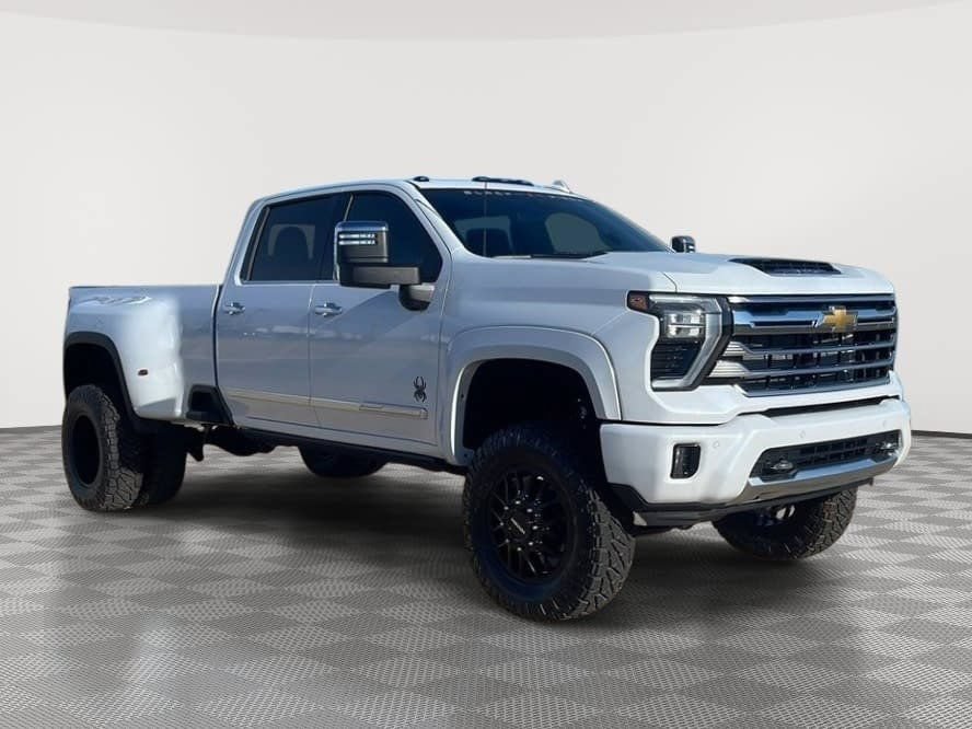 New 2026 Chevrolet Silverado 3500 High Country w/ High Country Premium Package AWD/4WD image 1