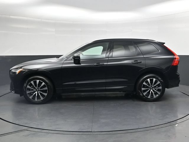 Used 2024 Volvo XC60 B5 Plus AWD/4WD image 8