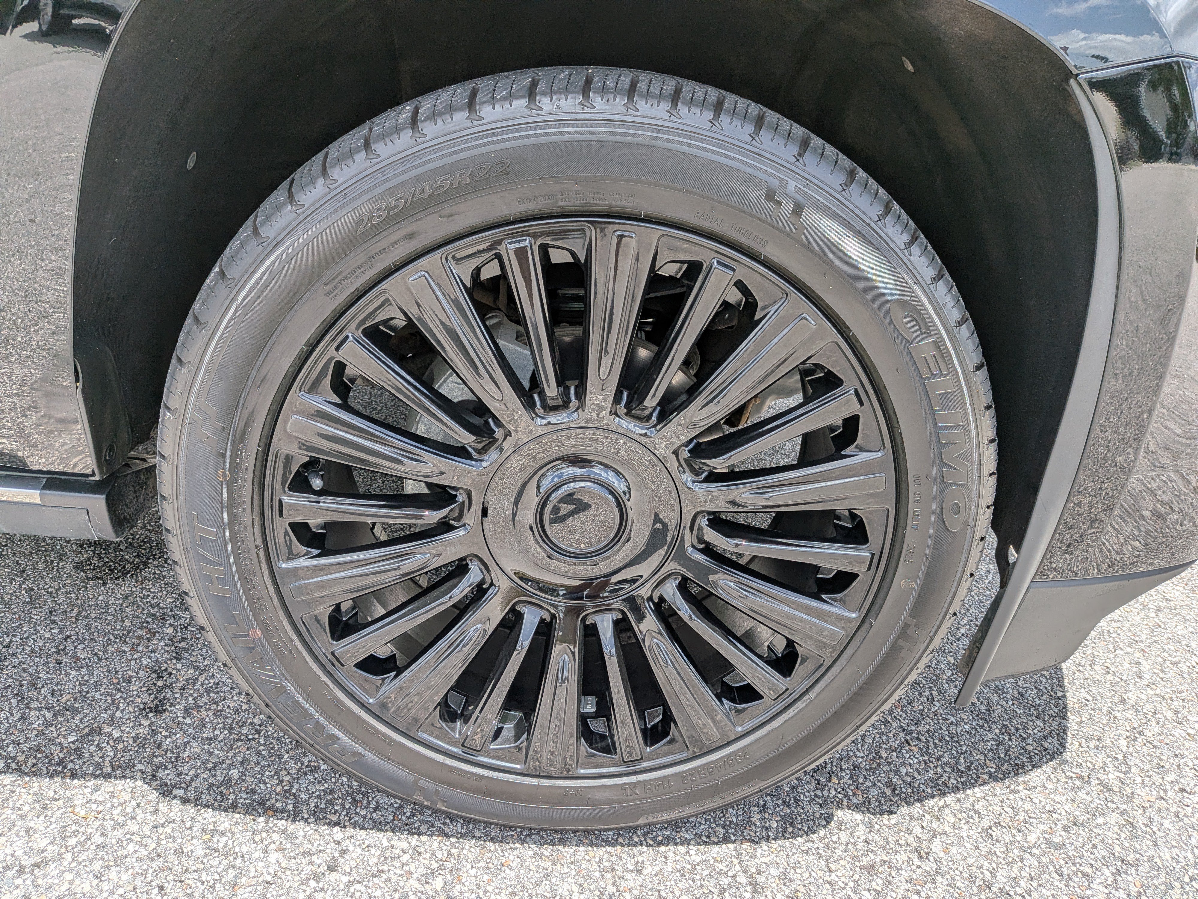 Certified 2019 Cadillac Escalade Platinum AWD/4WD image 12