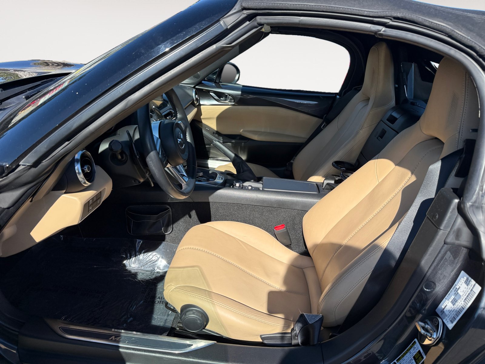 Used 2016 MAZDA MX-5 Miata Grand Touring RWD image 10