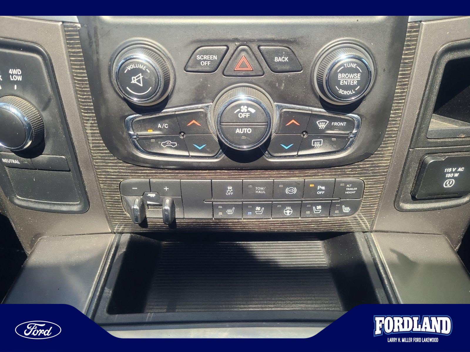 Used 2014 RAM 2500 Longhorn AWD/4WD image 31