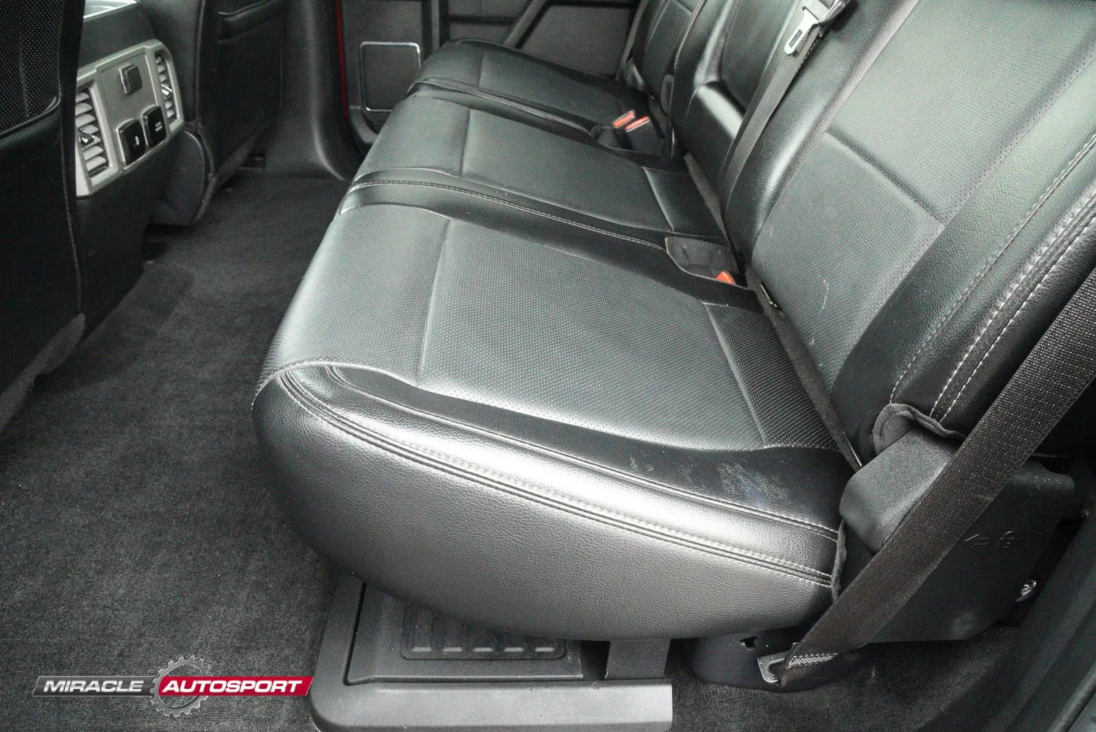 Used 2017 Ford F350 Lariat w/ Lariat Ultimate Package image 24