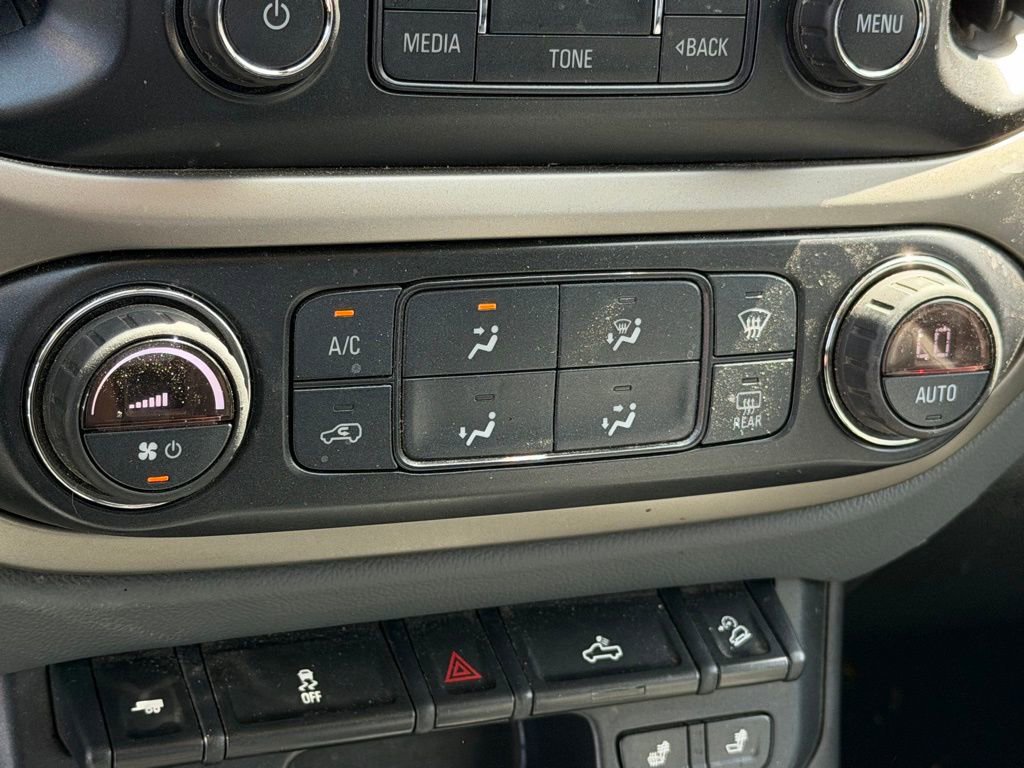 Used 2017 Chevrolet Colorado Z71 AWD/4WD image 19