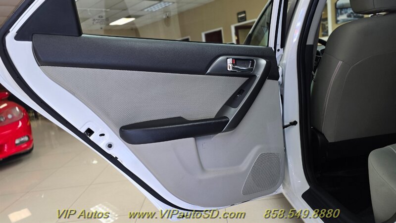 Used 2013 Kia Forte EX FWD image 13