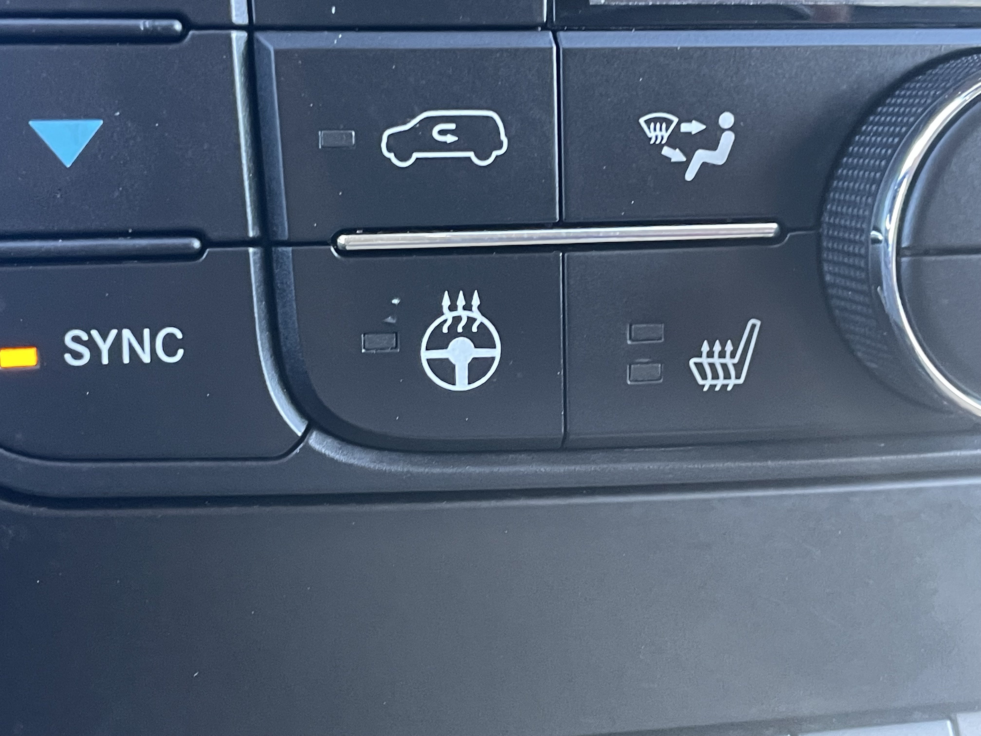 Used 2015 Chrysler Town & Country Touring-L w/ Driver Convenience Group FWD image 21