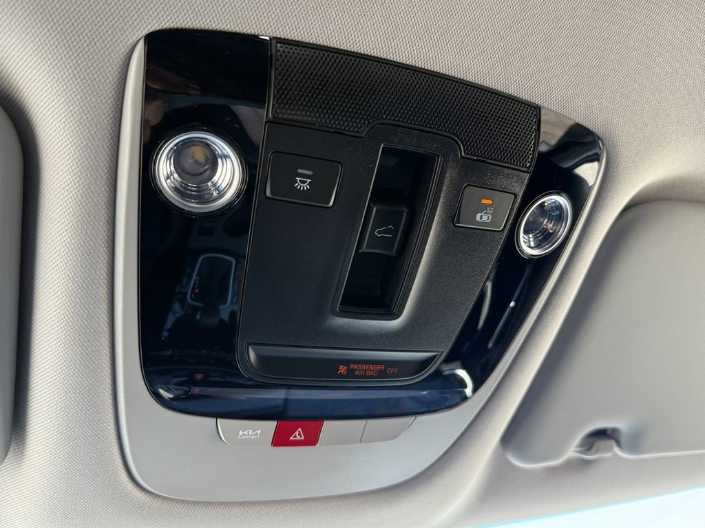 Certified 2024 Kia Seltos SX w/ SX Sunroof Package image 24