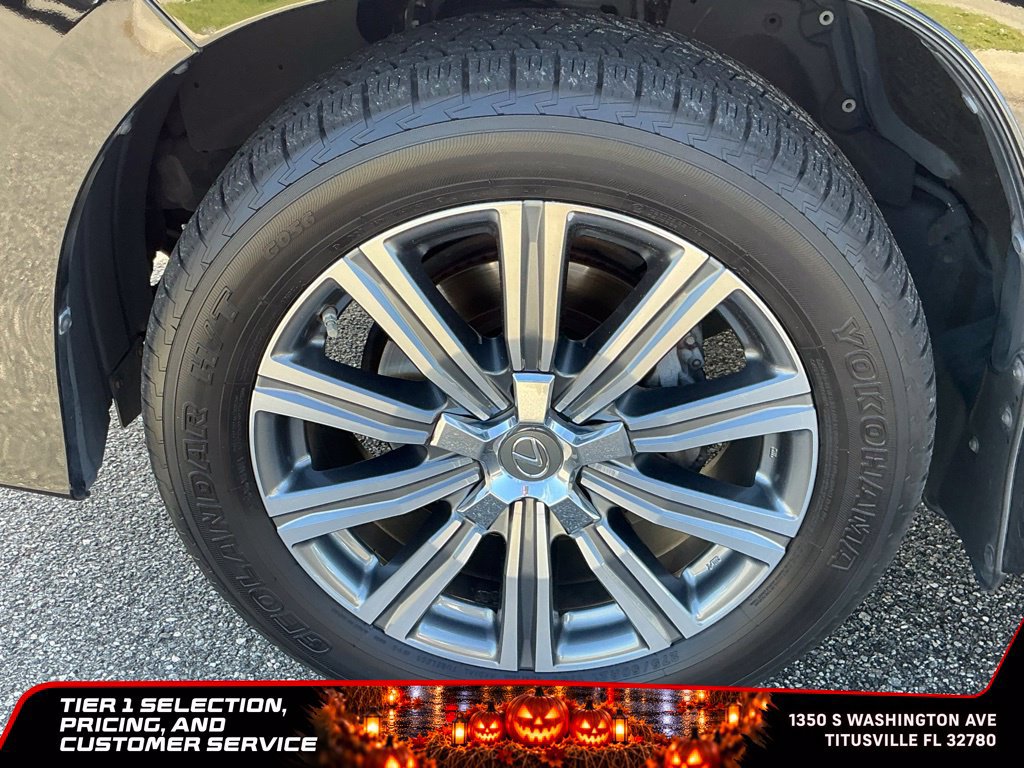 Used 2017 Lexus LX 570 4WD w/ Luxury Package image 24