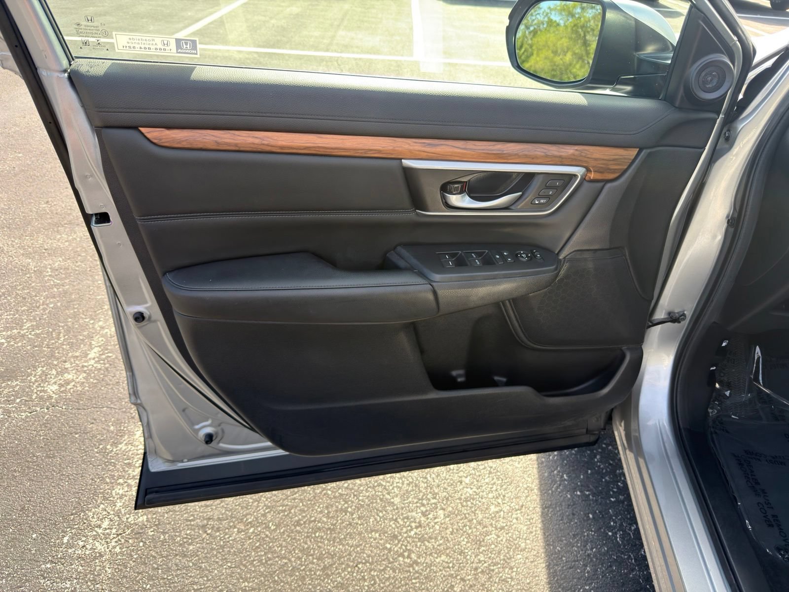 Used 2020 Honda CR-V Touring image 13
