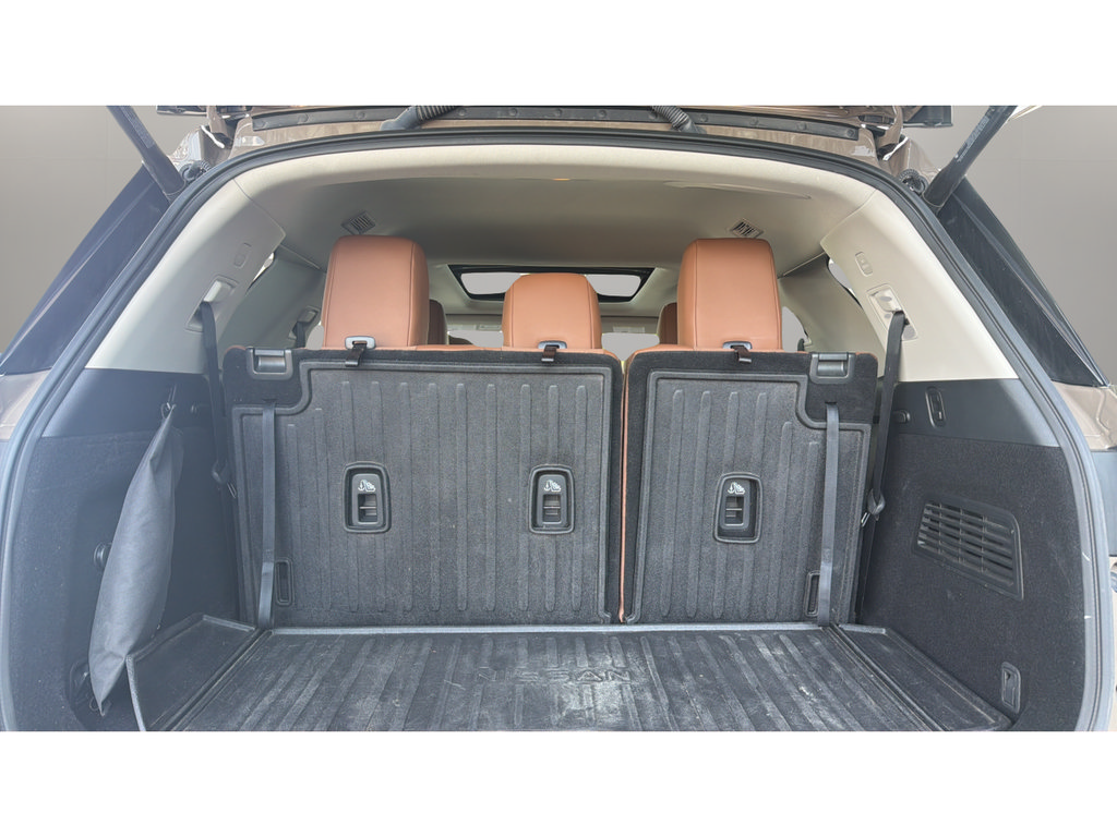 Certified 2024 Nissan Pathfinder Platinum AWD/4WD image 16