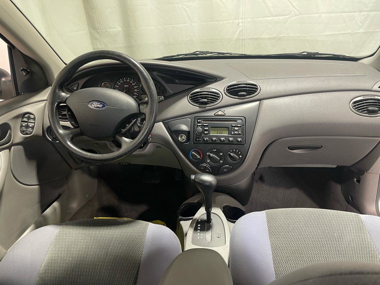 Used 2004 Ford Focus SE FWD image 17