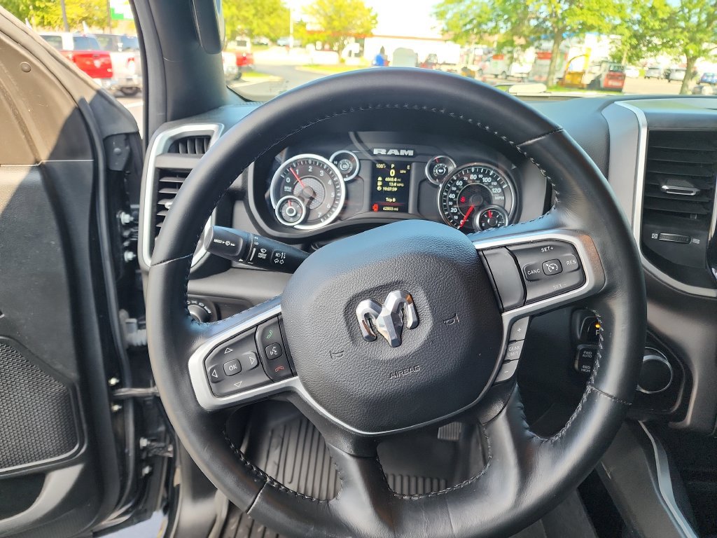 Used 2023 RAM 1500 Big Horn AWD/4WD image 15