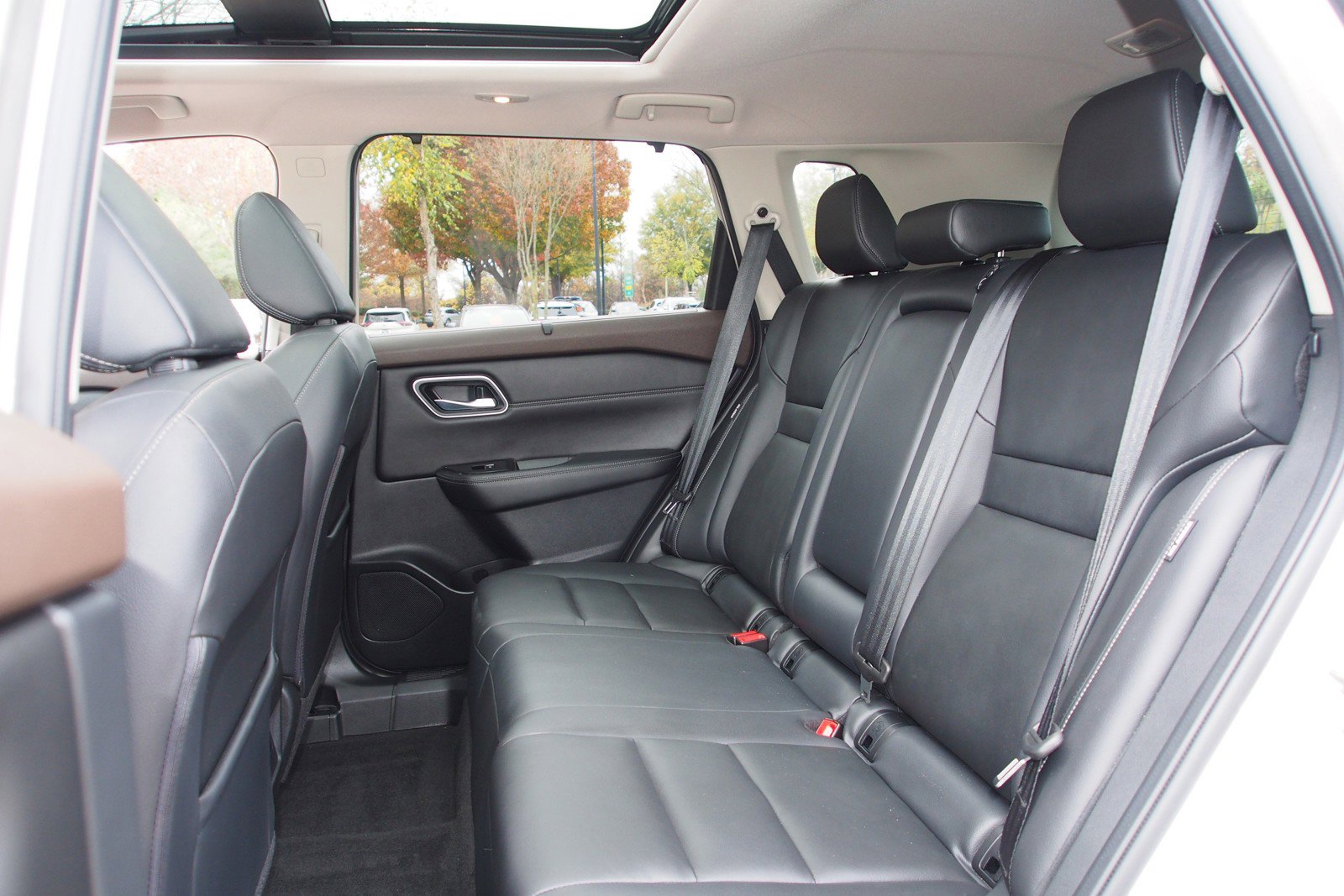 Used 2021 Nissan Rogue SL w/ Premium Package image 20