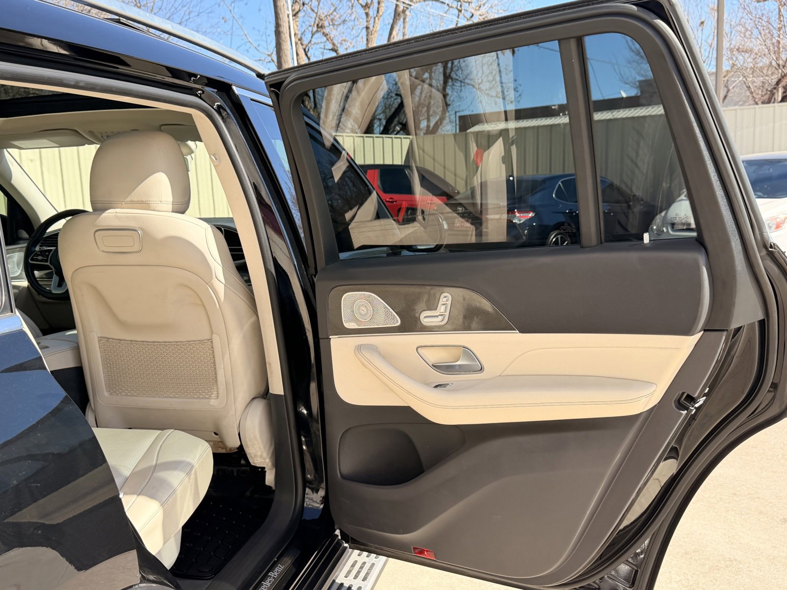 Used 2020 Mercedes-Benz GLS 450 4MATIC image 21