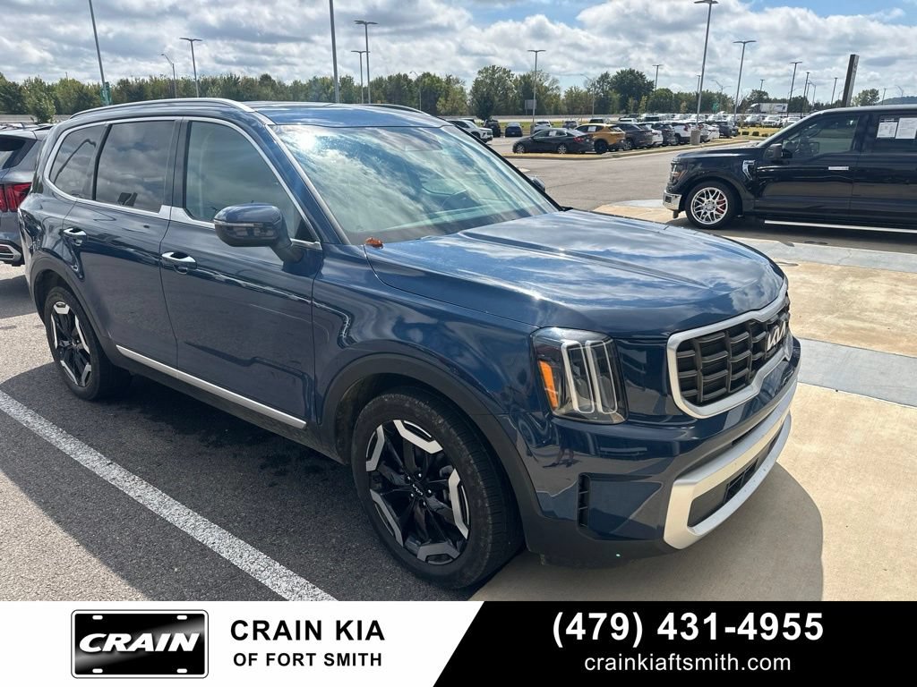 Certified 2025 Kia Telluride S
