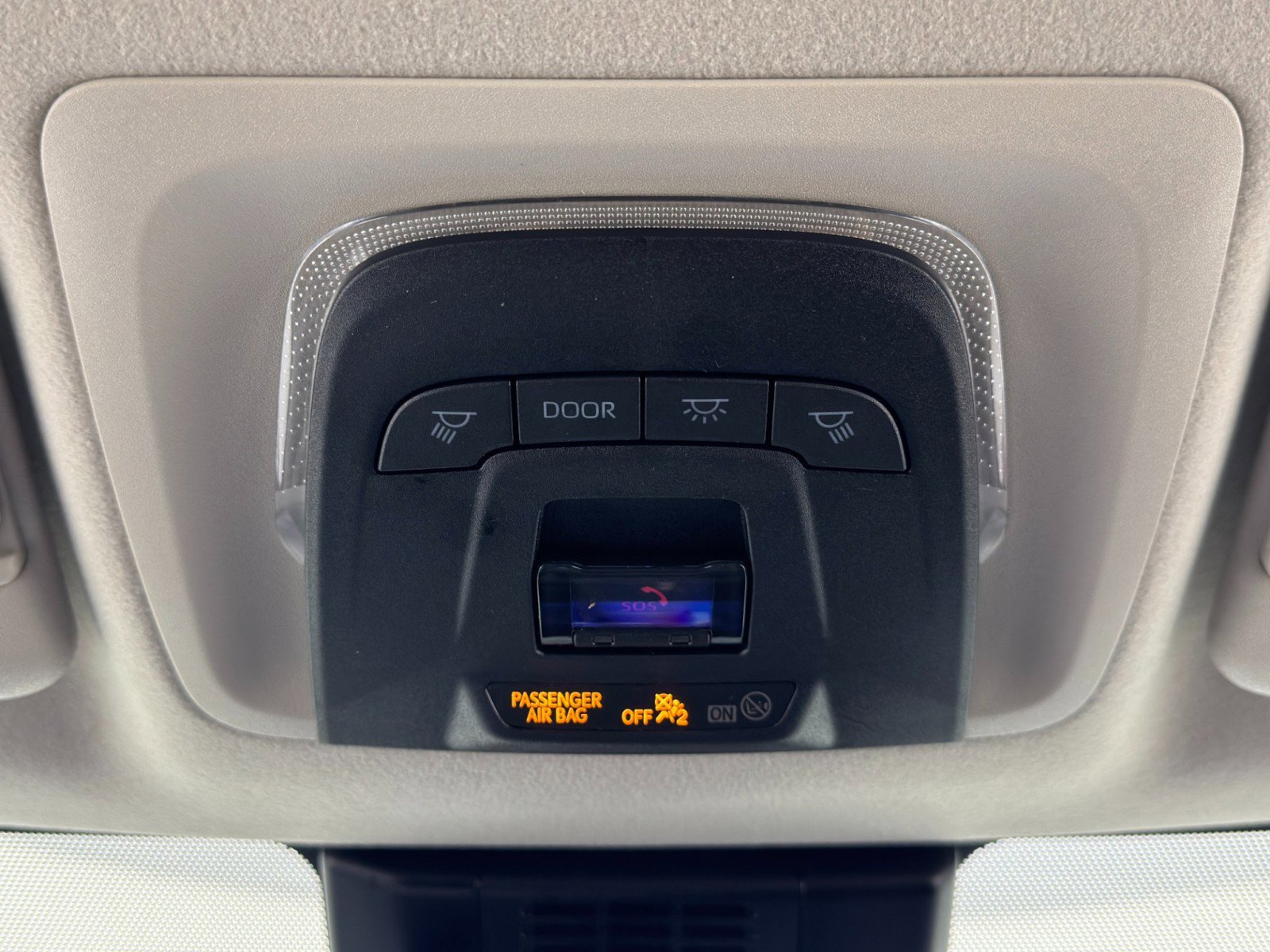 Used 2025 Toyota Corolla LE image 30