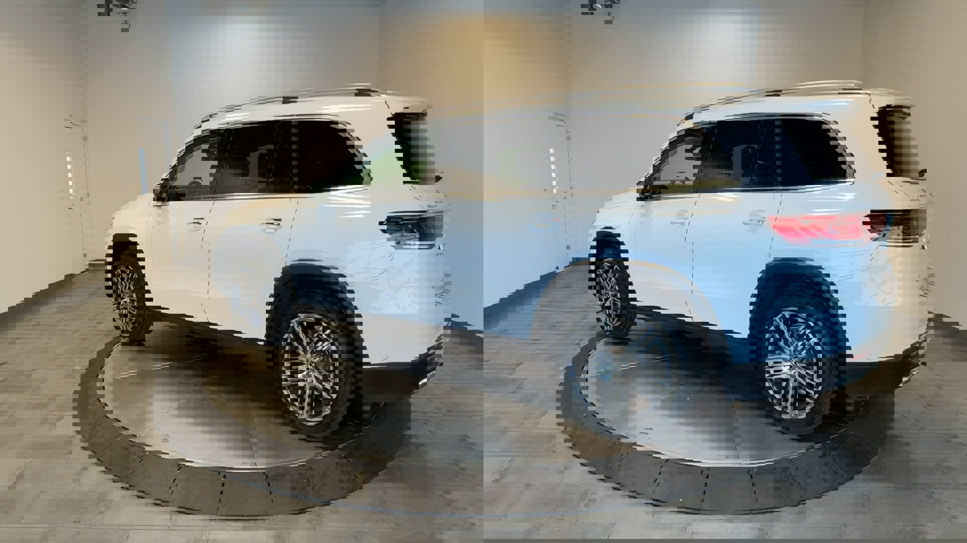 Used 2022 Mercedes-Benz GLS 450 4MATIC image 6