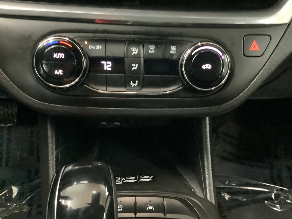 Used 2024 Buick Envista Preferred w/ Convenience II Package image 21
