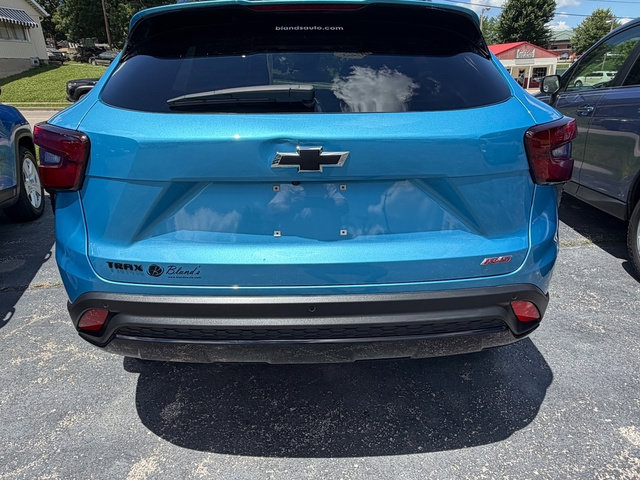 Used 2025 Chevrolet Trax RS w/ Driver Confidence Package FWD image 11