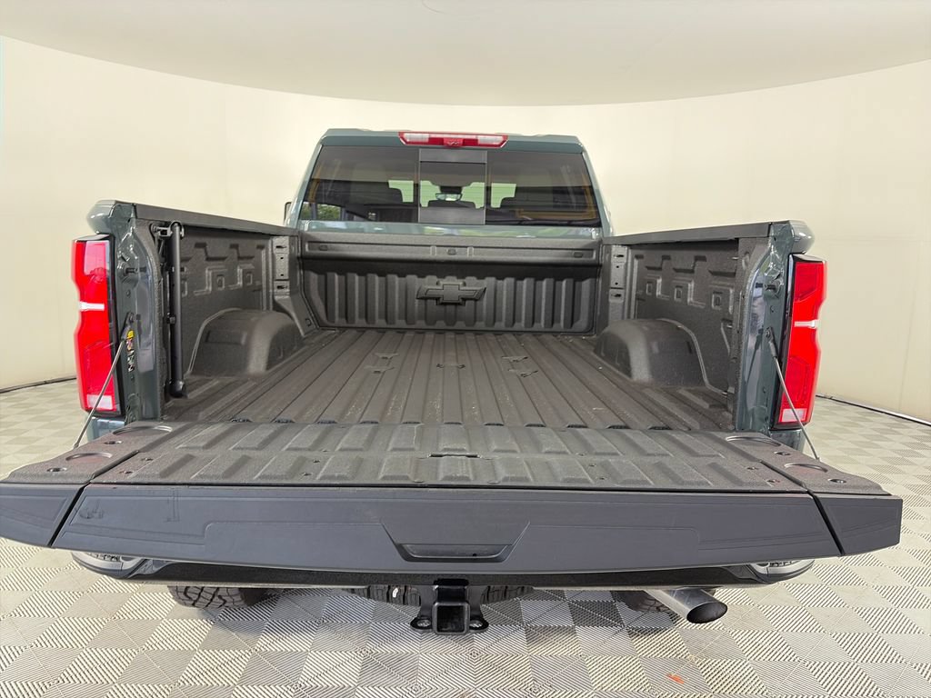 Used 2026 Chevrolet Silverado 2500 ZR2 w/ LPO, Dark Essentials Package AWD/4WD image 27