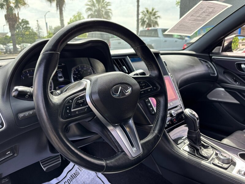 Used 2017 INFINITI Q60 Red Sport 400 RWD image 17