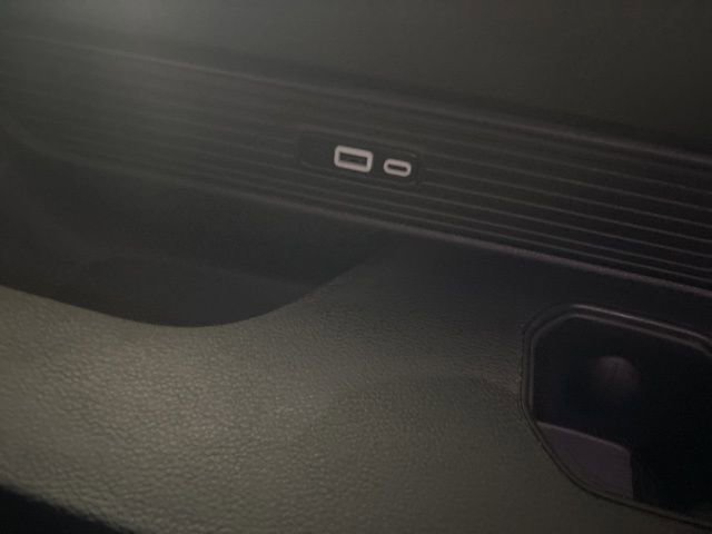 Used 2024 Jeep Wagoneer Series II image 30