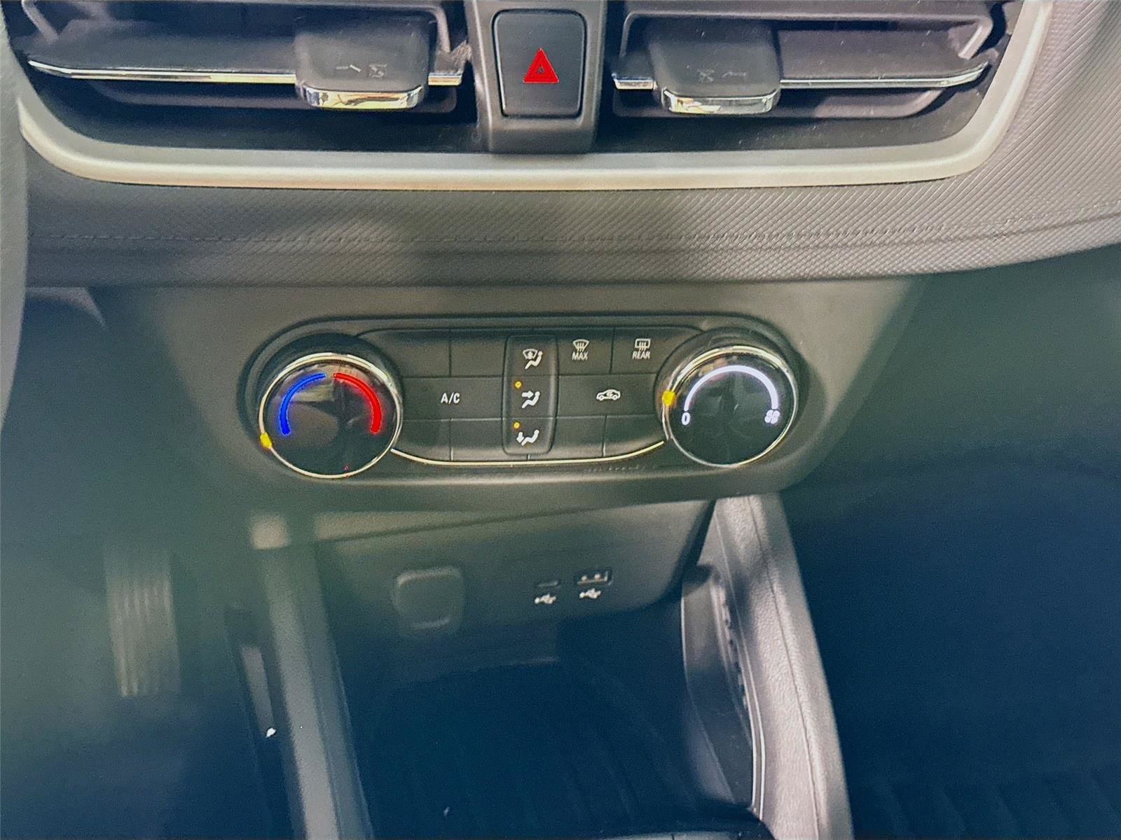 Used 2025 Chevrolet TrailBlazer LS w/ LS Convenience Package FWD image 8